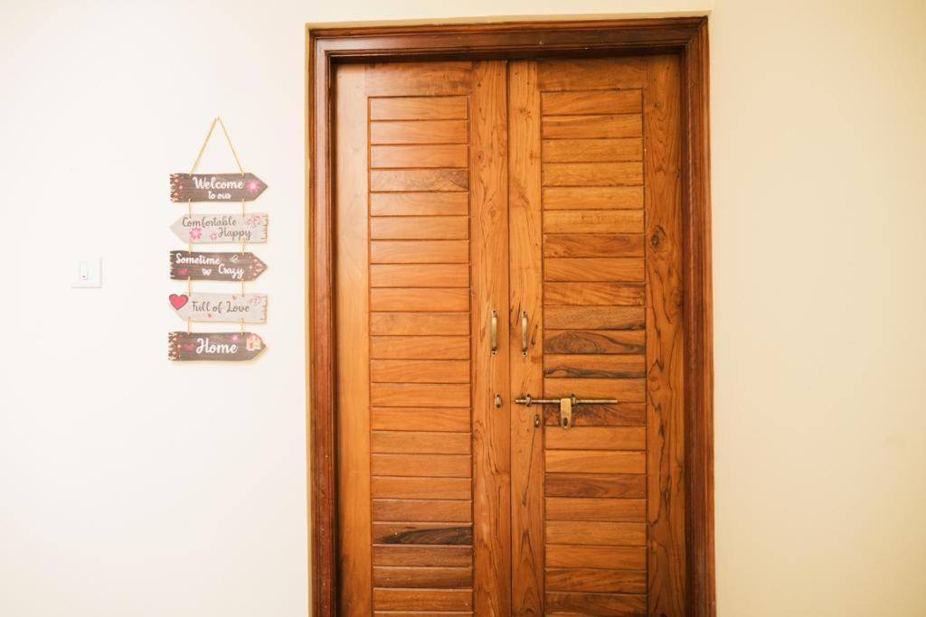 Nirvana Homestays Сіолим Екстер'єр фото